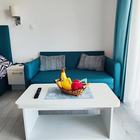 Lucian Appartement Douăzeci şi Trei August