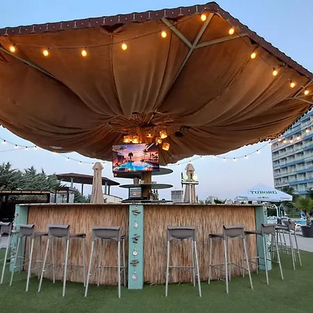 Lucian Douăzeci şi Trei August