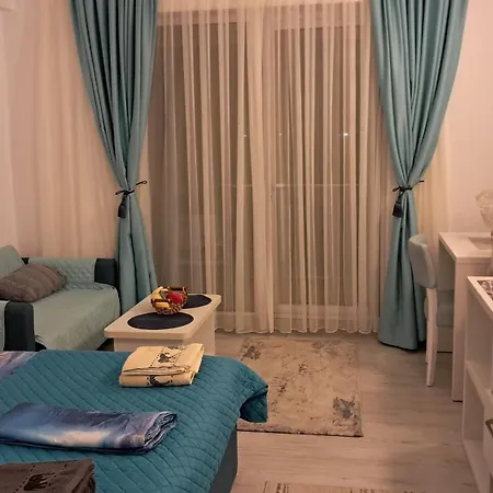 Lucian * Douăzeci şi Trei August